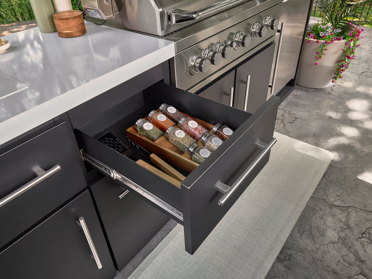 Lancaster | L-Shape Outdoor Kitchen with Built-In Griddle & Pizza Oven